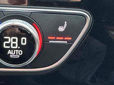 Audi A4 Avant TFSI Black Edition - U10002482