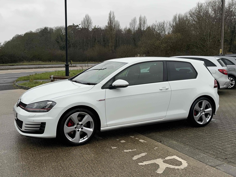 Volkswagen Golf TSI BlueMotion Tech GTI - U10002486