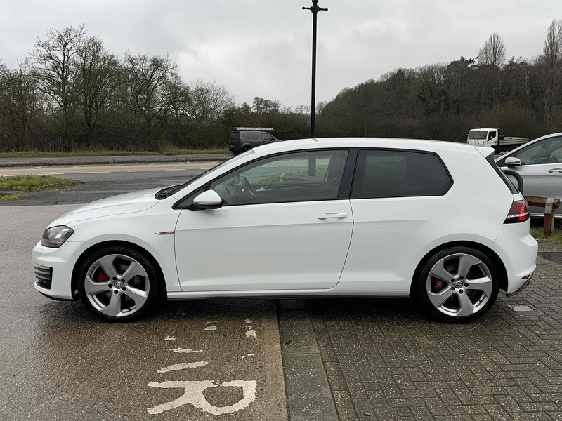 Volkswagen Golf TSI BlueMotion Tech GTI - U10002486