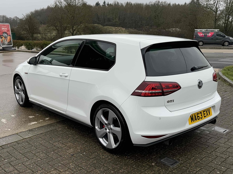 Volkswagen Golf TSI BlueMotion Tech GTI - U10002486