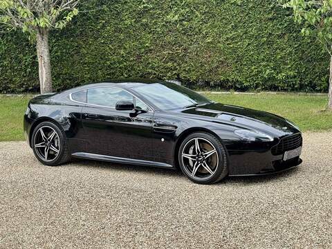 Aston Martin Vantage Vantage 4.7 V8 S Euro 6 2dr - U10002493