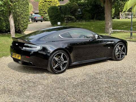 Aston Martin Vantage Vantage 4.7 V8 S Euro 6 2dr - U10002493