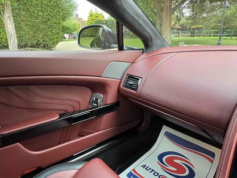 Aston Martin Vantage Vantage 4.7 V8 S Euro 6 2dr - U10002493