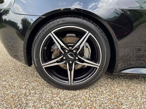 Aston Martin Vantage Vantage 4.7 V8 S Euro 6 2dr - U10002493