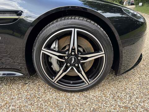 Aston Martin Vantage Vantage 4.7 V8 S Euro 6 2dr - U10002493
