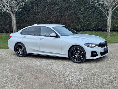 BMW 3 Series 330e M Sport - U10002503