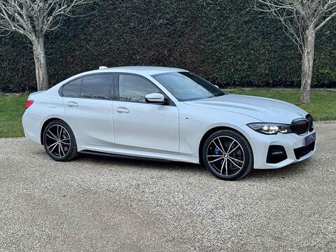 BMW 3 Series 330e M Sport - U10002503