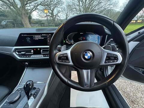 BMW 3 Series 330e M Sport - U10002503