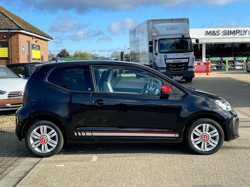 Volkswagen up! up! beats - U10002538