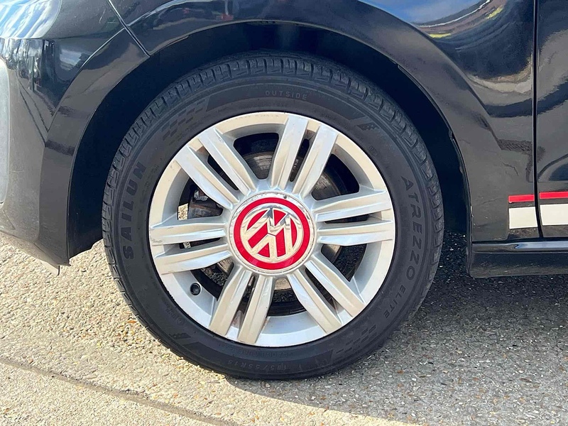 Volkswagen up! up! beats - U10002538