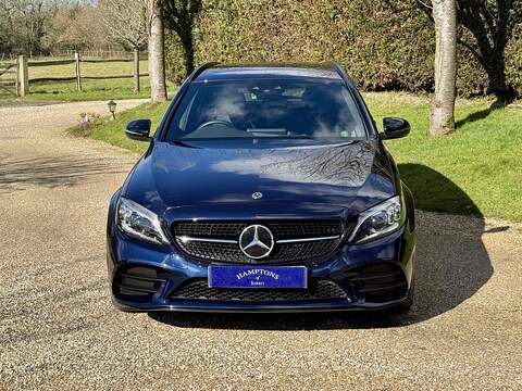 Mercedes-Benz C Class C300 AMG Line - U10002551