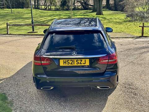 Mercedes-Benz C Class C300 AMG Line - U10002551