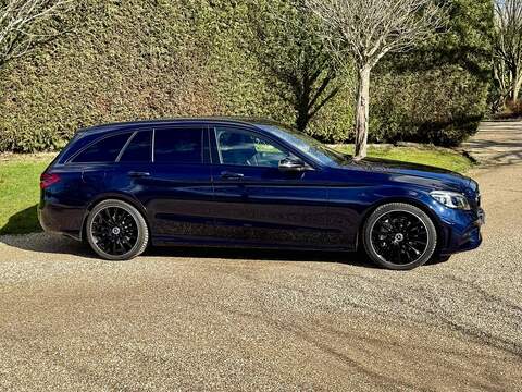 Mercedes-Benz C Class C300 AMG Line - U10002551