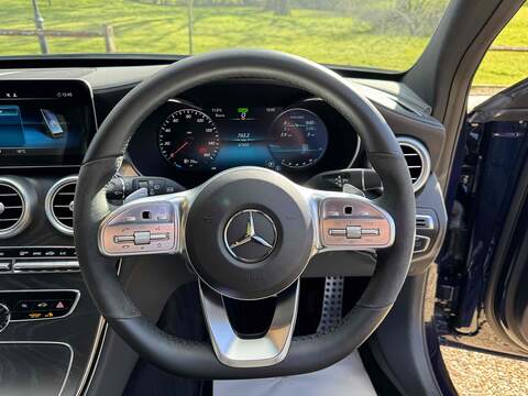 Mercedes-Benz C Class C300 AMG Line - U10002551