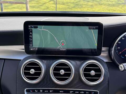 Mercedes-Benz C Class C300 AMG Line - U10002551