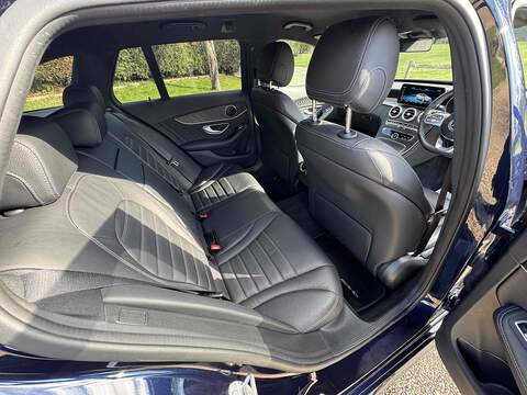 Mercedes-Benz C Class C300 AMG Line - U10002551