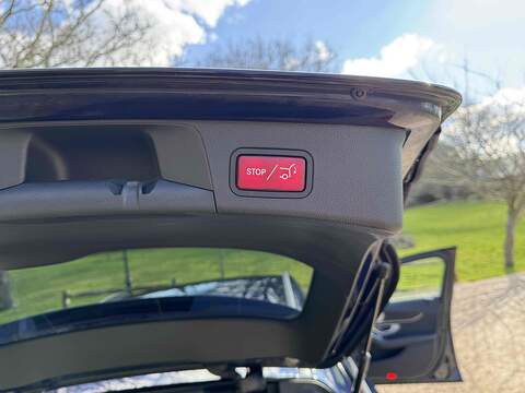 Mercedes-Benz C Class C300 AMG Line - U10002551