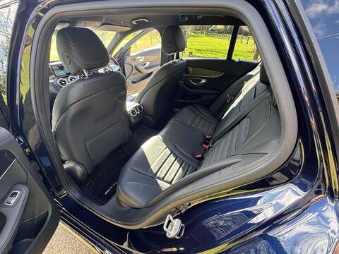 Mercedes-Benz C Class C300 AMG Line - U10002551