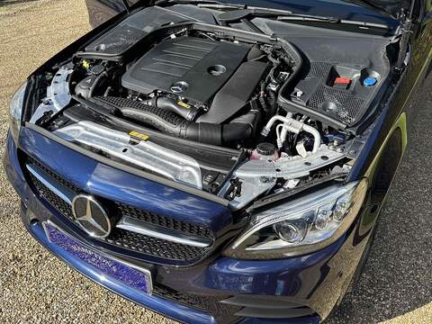 Mercedes-Benz C Class C300 AMG Line - U10002551