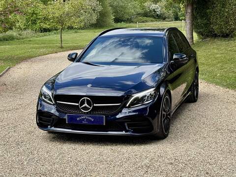 Mercedes-Benz C Class C300 AMG Line - U10002551