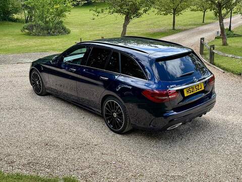 Mercedes-Benz C Class C300 AMG Line - U10002551