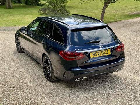 Mercedes-Benz C Class C300 AMG Line - U10002551