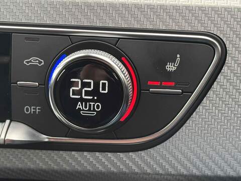 Audi RS4 Avant 2.9 TFSI V6 Tiptronic quattro Euro 6 (s/s) 5dr - U10002575