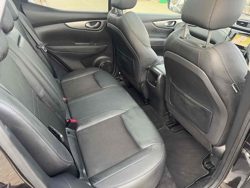 Nissan Qashqai DIG-T Tekna - U10002578