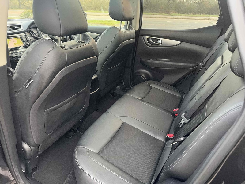 Nissan Qashqai DIG-T Tekna - U10002578