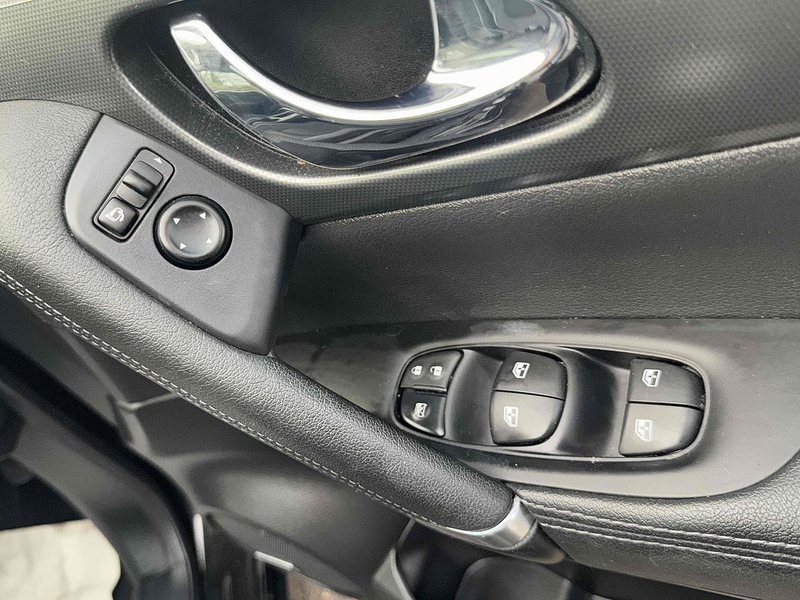 Nissan Qashqai DIG-T Tekna - U10002578