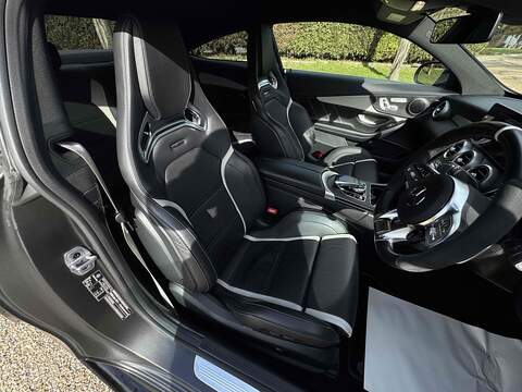 Mercedes-Benz C Class C63 V8 BiTurbo AMG S - U10002587