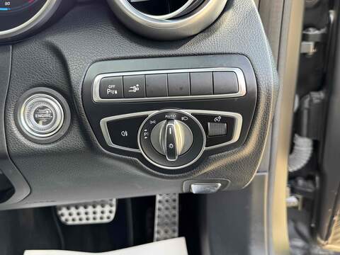 Mercedes-Benz C Class C63 V8 BiTurbo AMG S - U10002587