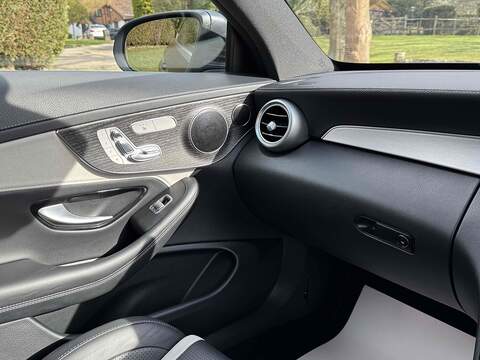 Mercedes-Benz C Class C63 V8 BiTurbo AMG S - U10002587