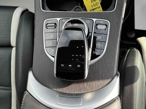 Mercedes-Benz C Class C63 V8 BiTurbo AMG S - U10002587