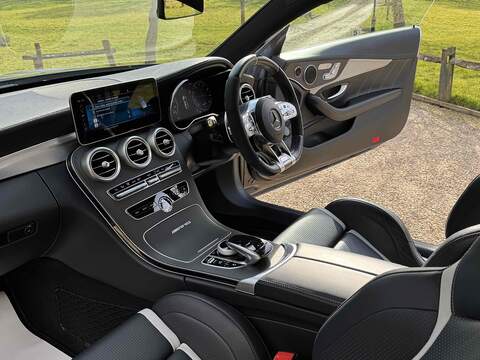 Mercedes-Benz C Class C63 V8 BiTurbo AMG S - U10002587