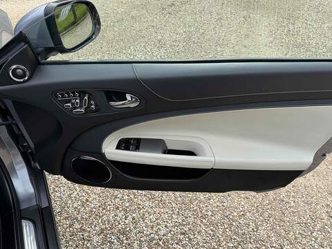 Jaguar XKR V8 - U10002596