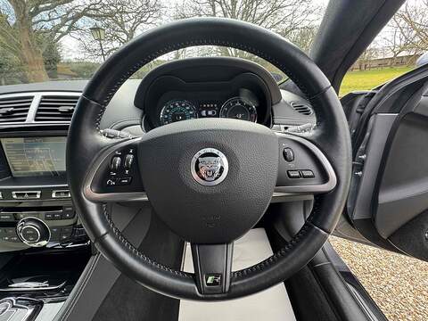 Jaguar XKR V8 - U10002596