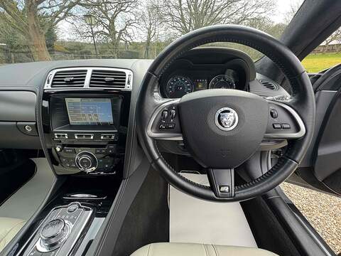 Jaguar XKR V8 - U10002596