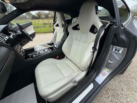 Jaguar XKR V8 - U10002596