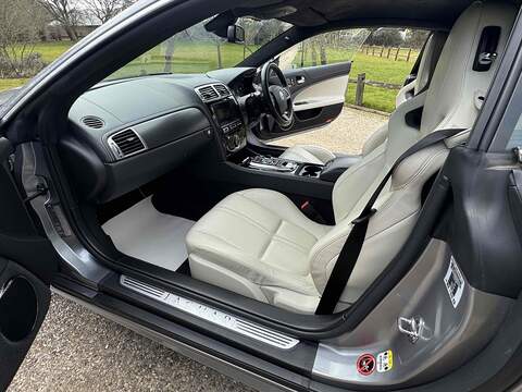 Jaguar XKR V8 - U10002596