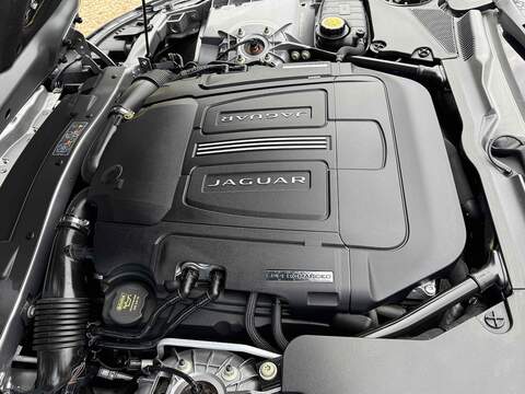 Jaguar XKR V8 - U10002596