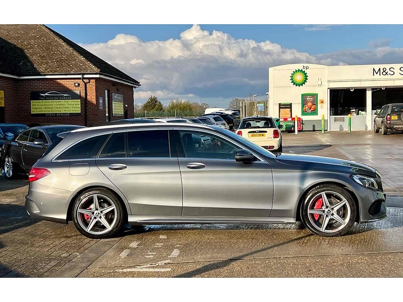 Mercedes-Benz C Class C220d AMG Line - U10002603