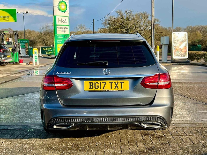 Mercedes-Benz C Class C220d AMG Line - U10002603