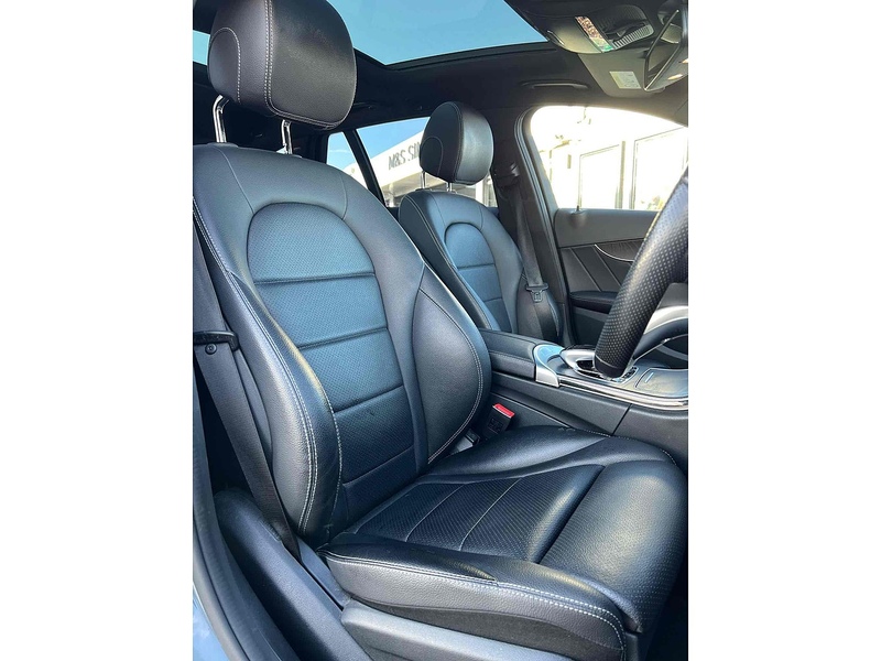 Mercedes-Benz C Class C220d AMG Line - U10002603