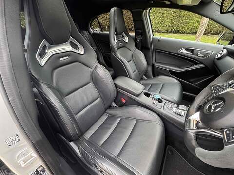 Mercedes-Benz A Class 2.0 A45 AMG (Premium) SpdS DCT 4MATIC Euro 6 (s/s) 5dr - U10002606