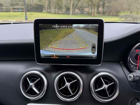 Mercedes-Benz A Class 2.0 A45 AMG (Premium) SpdS DCT 4MATIC Euro 6 (s/s) 5dr - U10002606