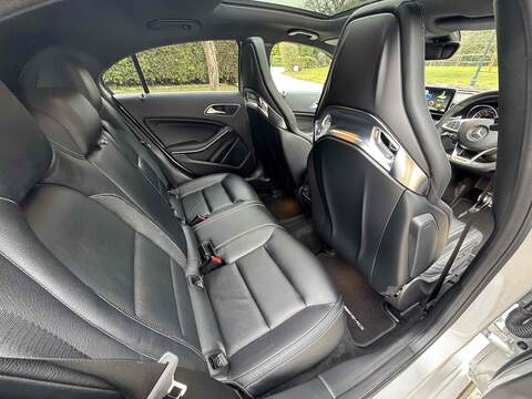 Mercedes-Benz A Class 2.0 A45 AMG (Premium) SpdS DCT 4MATIC Euro 6 (s/s) 5dr - U10002606