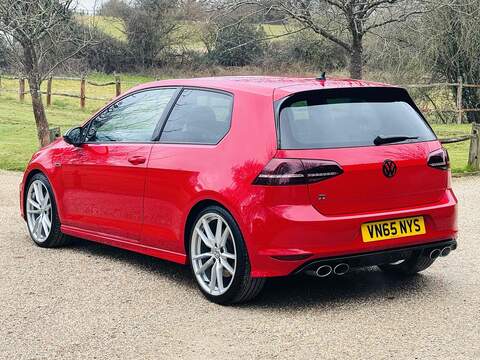 Volkswagen Golf TSI BlueMotion Tech R - U10002609