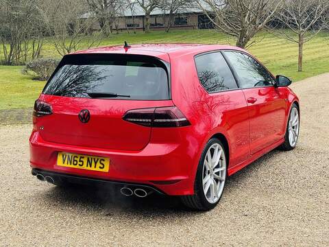 Volkswagen Golf TSI BlueMotion Tech R - U10002609