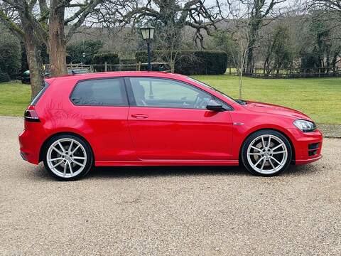 Volkswagen Golf TSI BlueMotion Tech R - U10002609